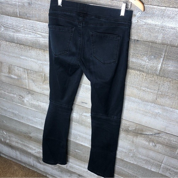 Blank NYC size 27 dark wash pull on stretchy semi flare jeans jeggings - Picture 4 of 4